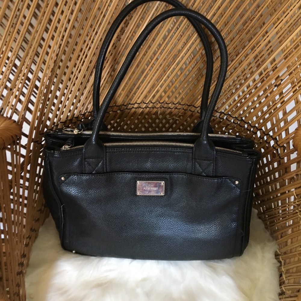 [SOLD] Black Nine West Purse